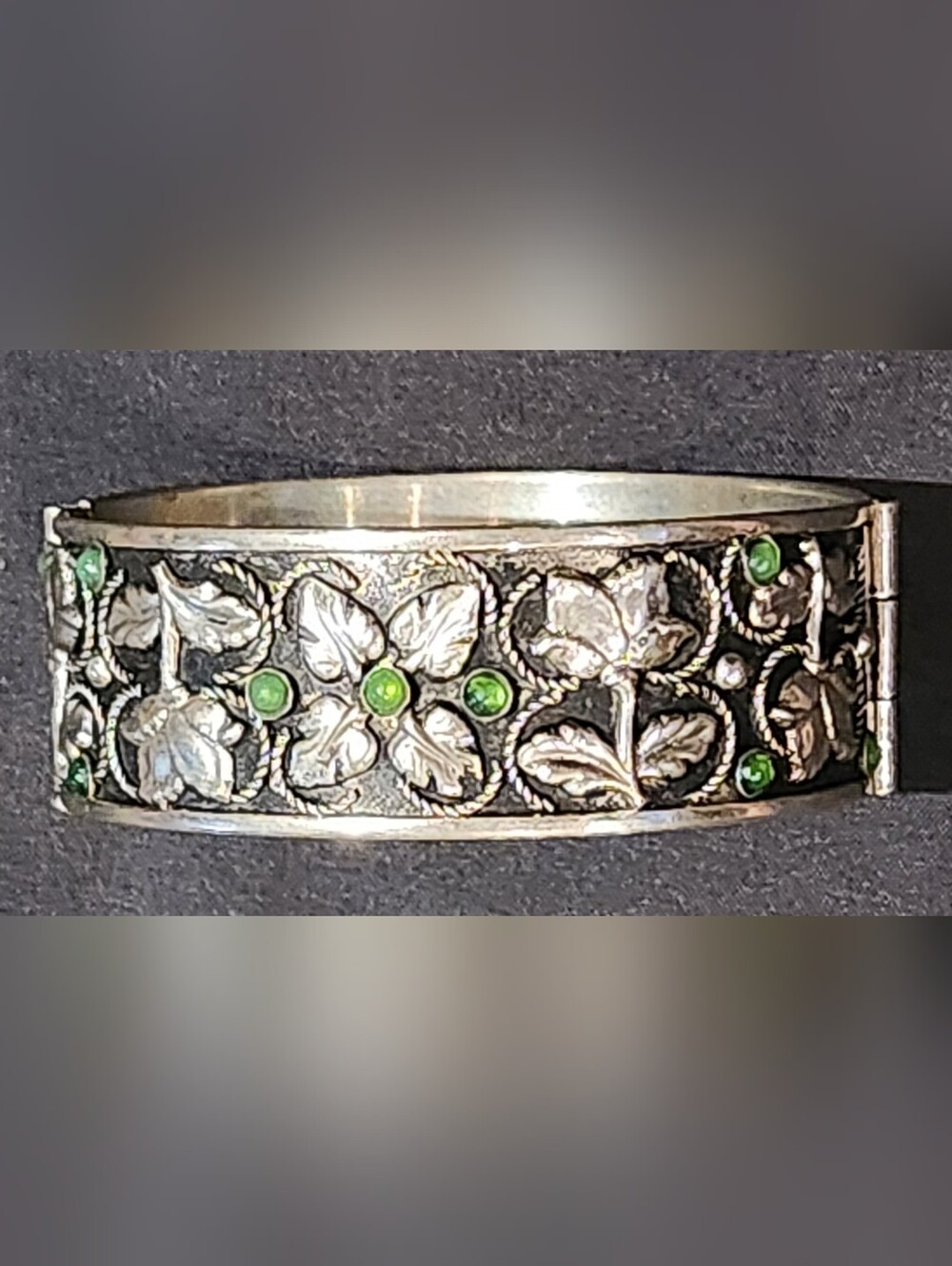 Alpacca Hinged Cuff Bangle Bracelet Silvertone Floral Green Cabochons